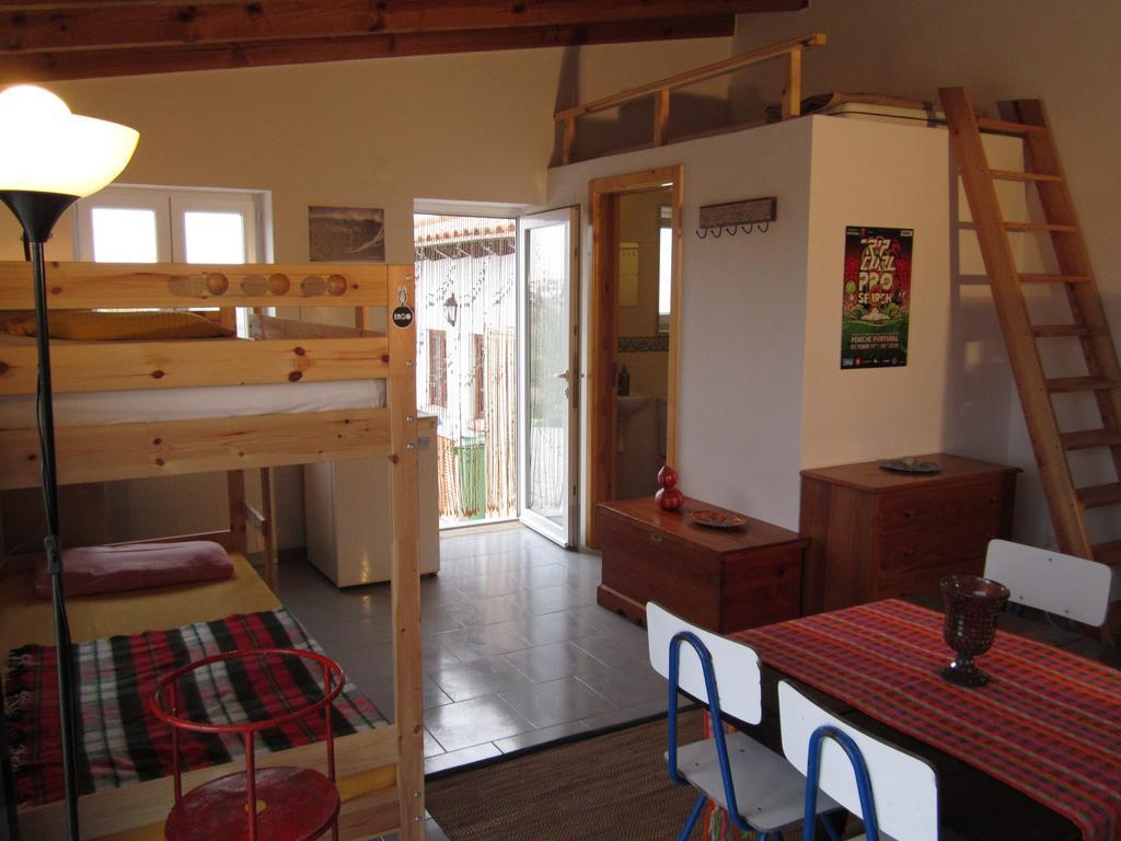 Da Silva Surfcamp Hostel Areia Branca Exterior foto